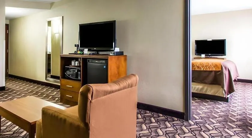 Hotel Americinn By Wyndham Memphis East