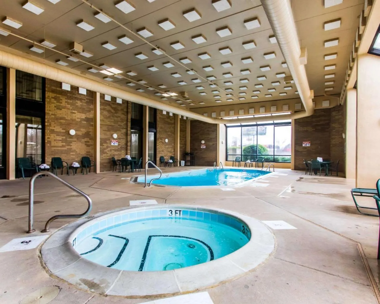 Hotel Americinn By Wyndham Memphis East